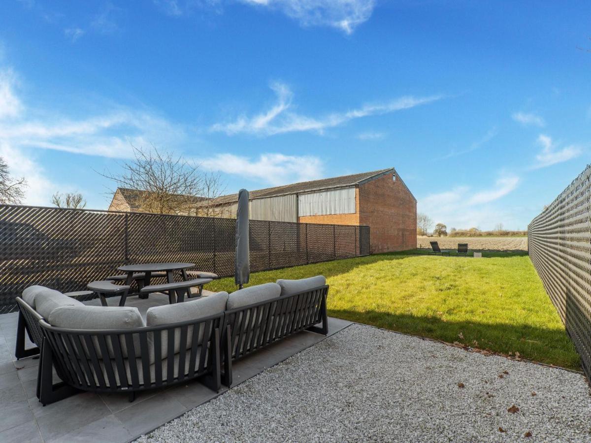 Modern Holiday Home With Garden Aardenburg Dış mekan fotoğraf